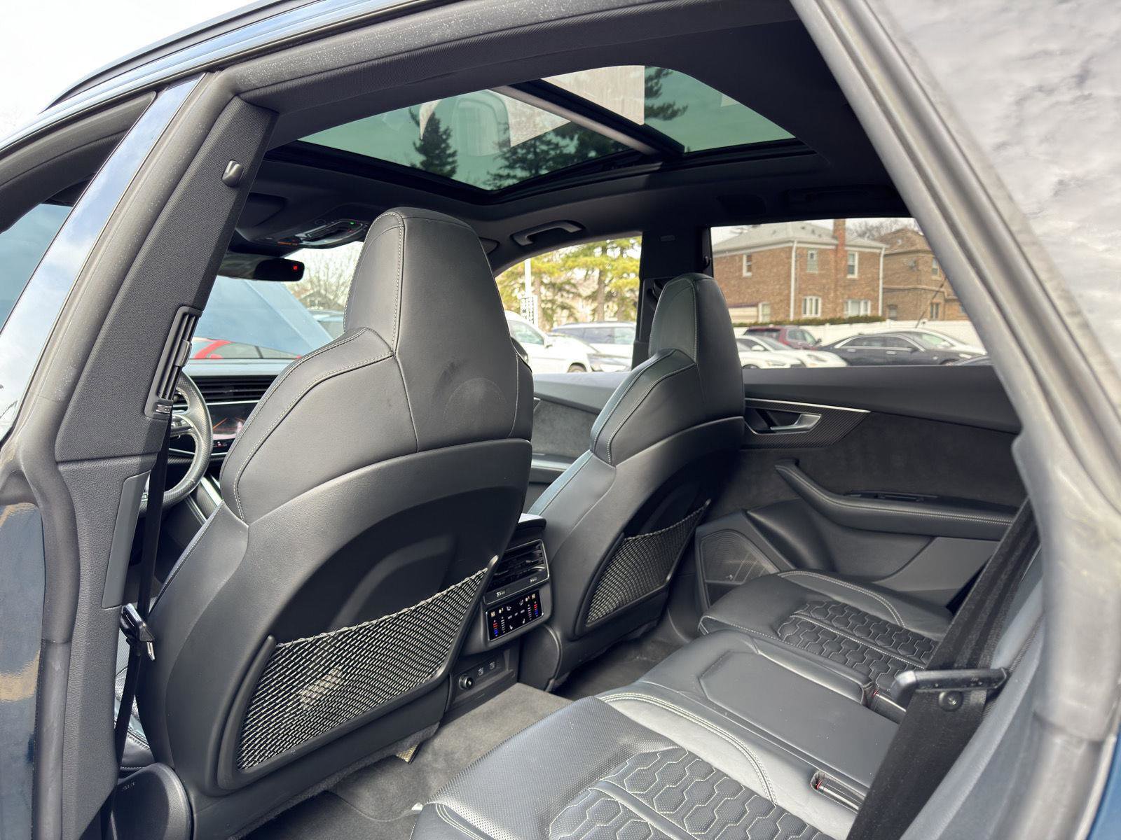Used 2021 Audi RS Q8 w/ Black Optic Package image 38