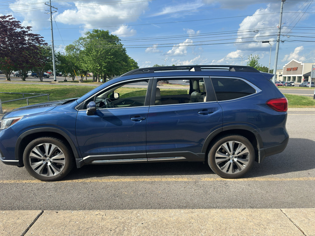 Used 2022 Subaru Ascent Limited w/ Technology Package AWD/4WD image 8
