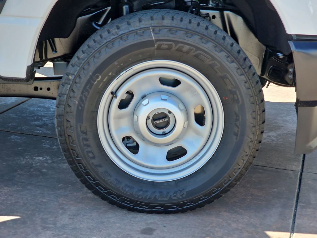 New 2026 Ford F350 XL w/ FX4 Off-Road Package AWD/4WD image 38