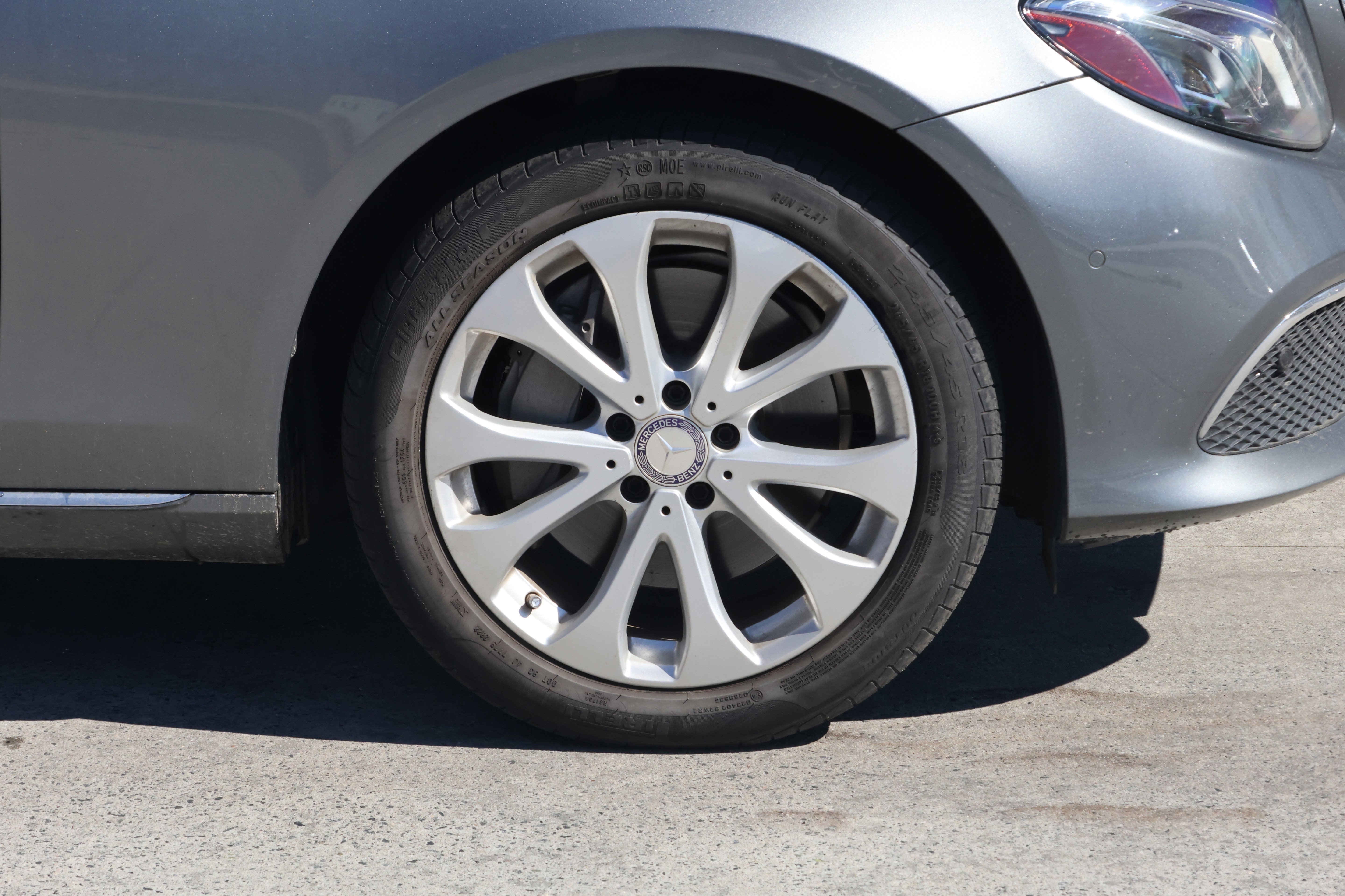 Used 2017 Mercedes-Benz E 300 4MATIC image 11