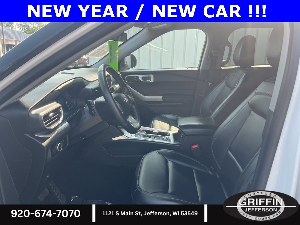 Used 2023 Ford Explorer XLT w/ Equipment Group 202A image 8