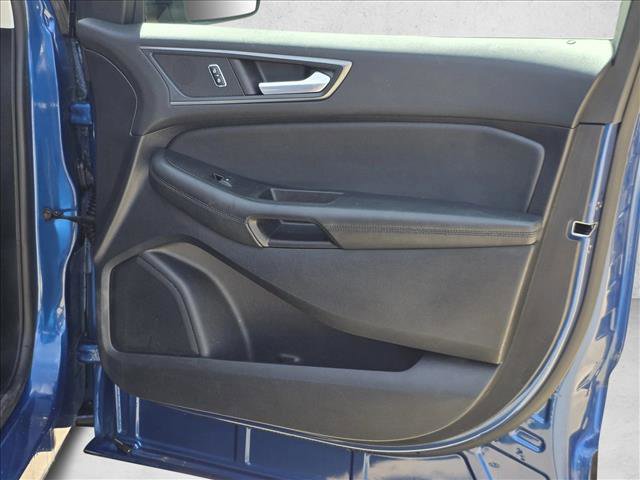 Used 2020 Ford Edge SE FWD image 8