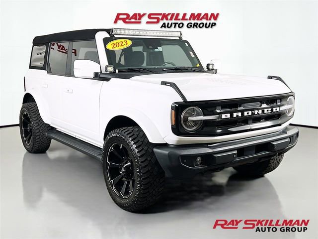 Used 2023 Ford Bronco Outer Banks AWD/4WD image 1