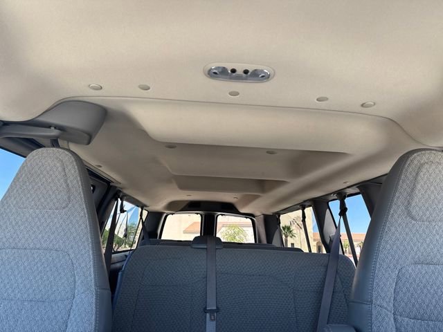 Used 2025 Chevrolet Express 3500 LT w/ LT Preferred Equipment Group RWD image 21