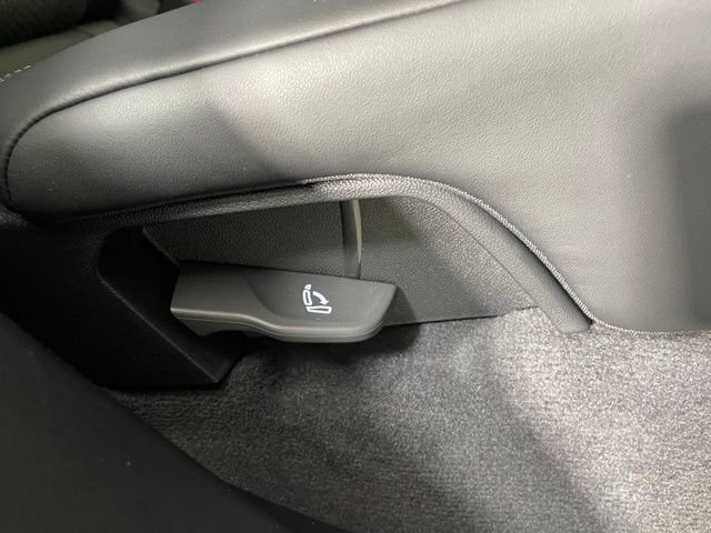 New 2026 Porsche Cayenne GTS image 21