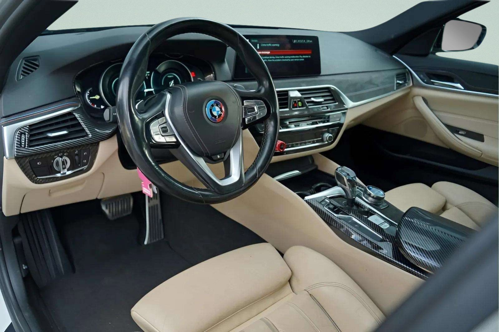 Used 2018 BMW 530e xDrive image 45