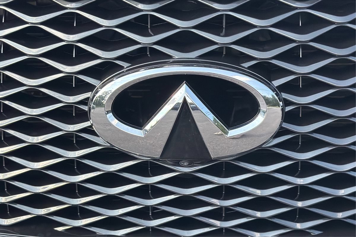 Used 2021 INFINITI QX80 Luxe RWD image 31