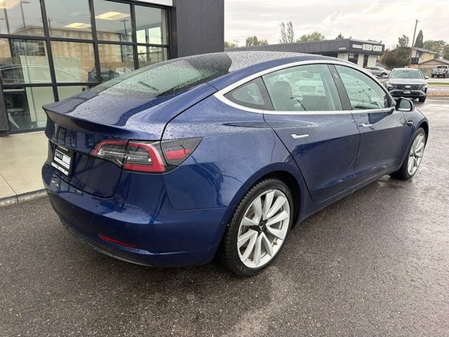 Used 2018 Tesla Model 3 Long Range RWD image 9