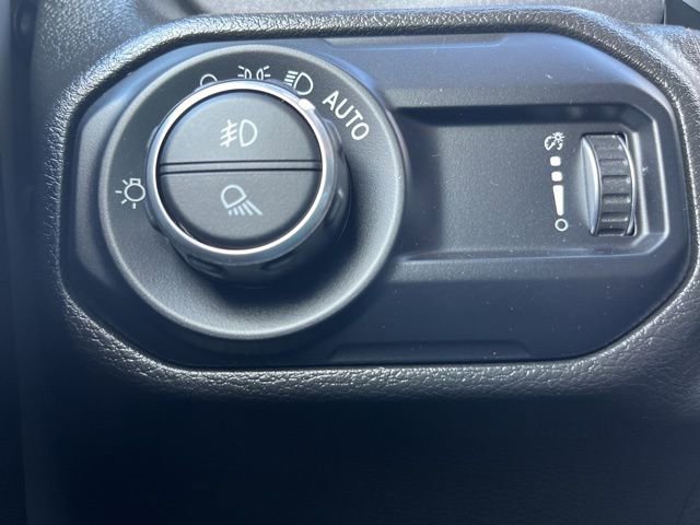 Used 2023 Jeep Gladiator Mojave w/ Cold Weather Group image 26