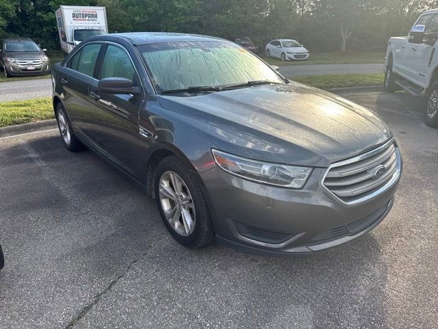 Used 2016 Ford Taurus SE FWD image 16