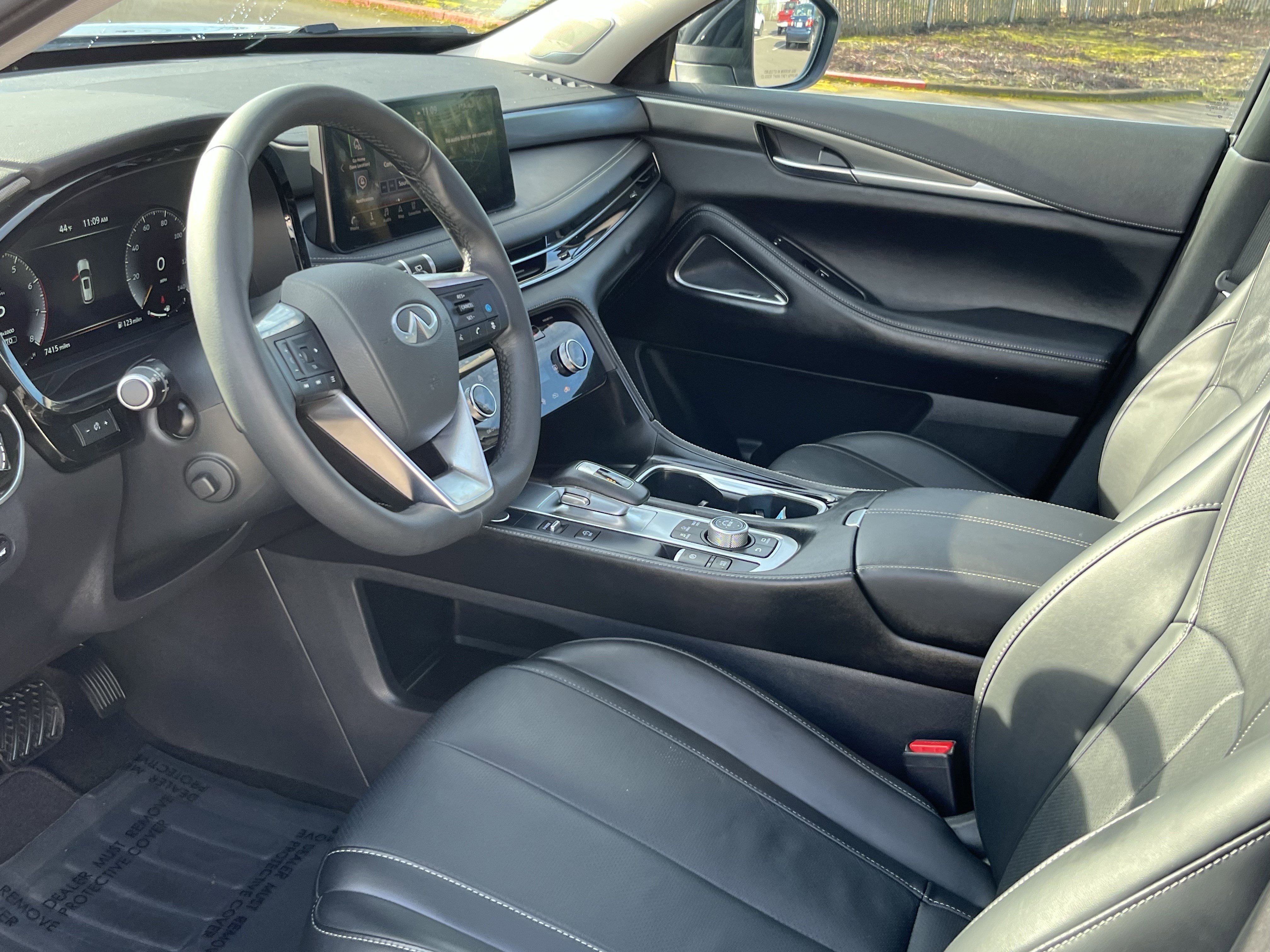 Used 2025 INFINITI QX60 Luxe image 9