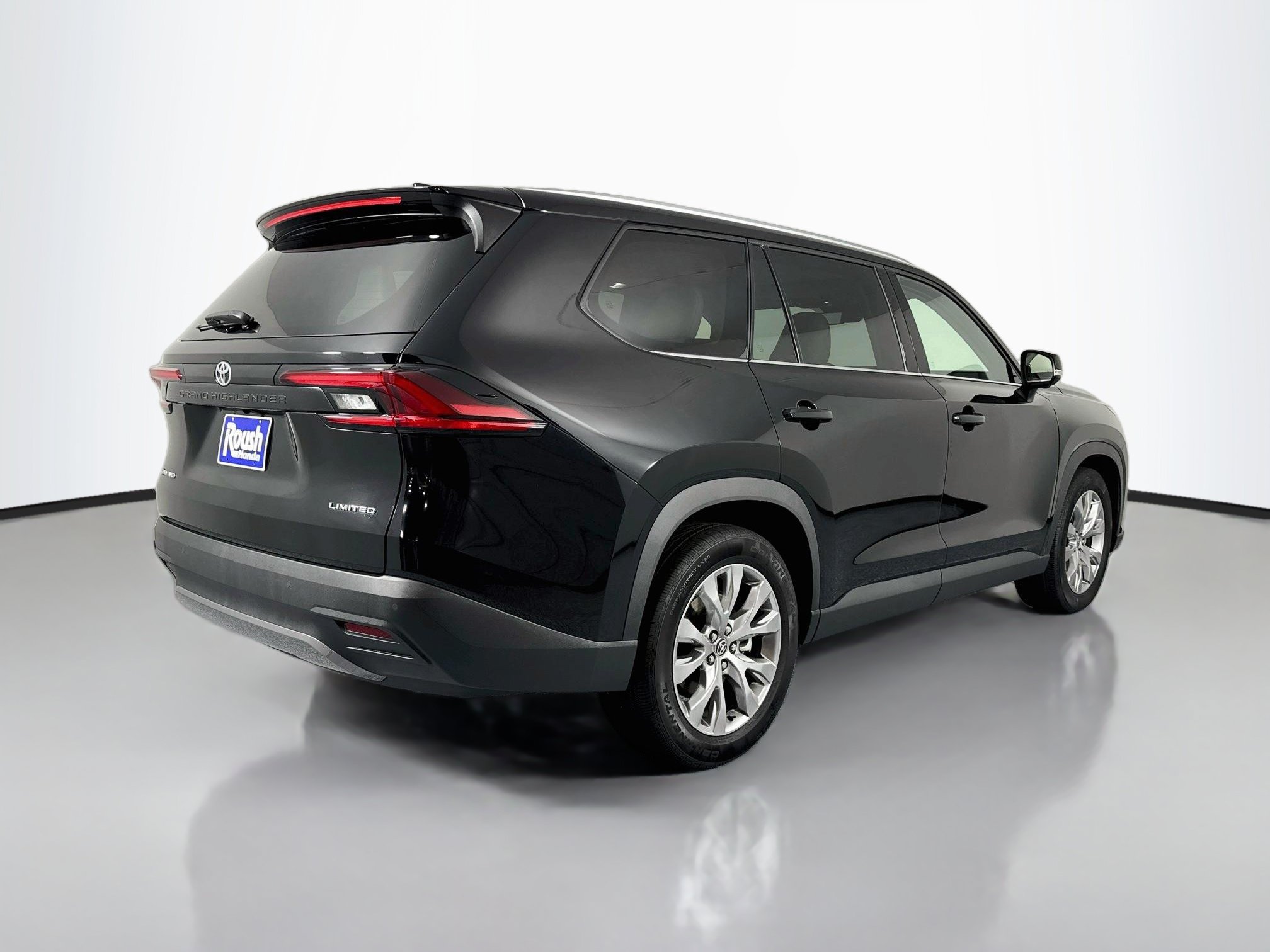 Used 2025 Toyota Grand Highlander AWD Hybrid image 5
