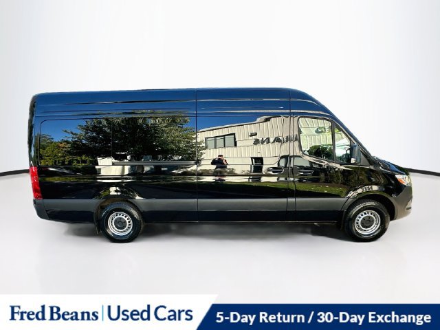 Used 2025 Mercedes-Benz Sprinter 2500 image 11