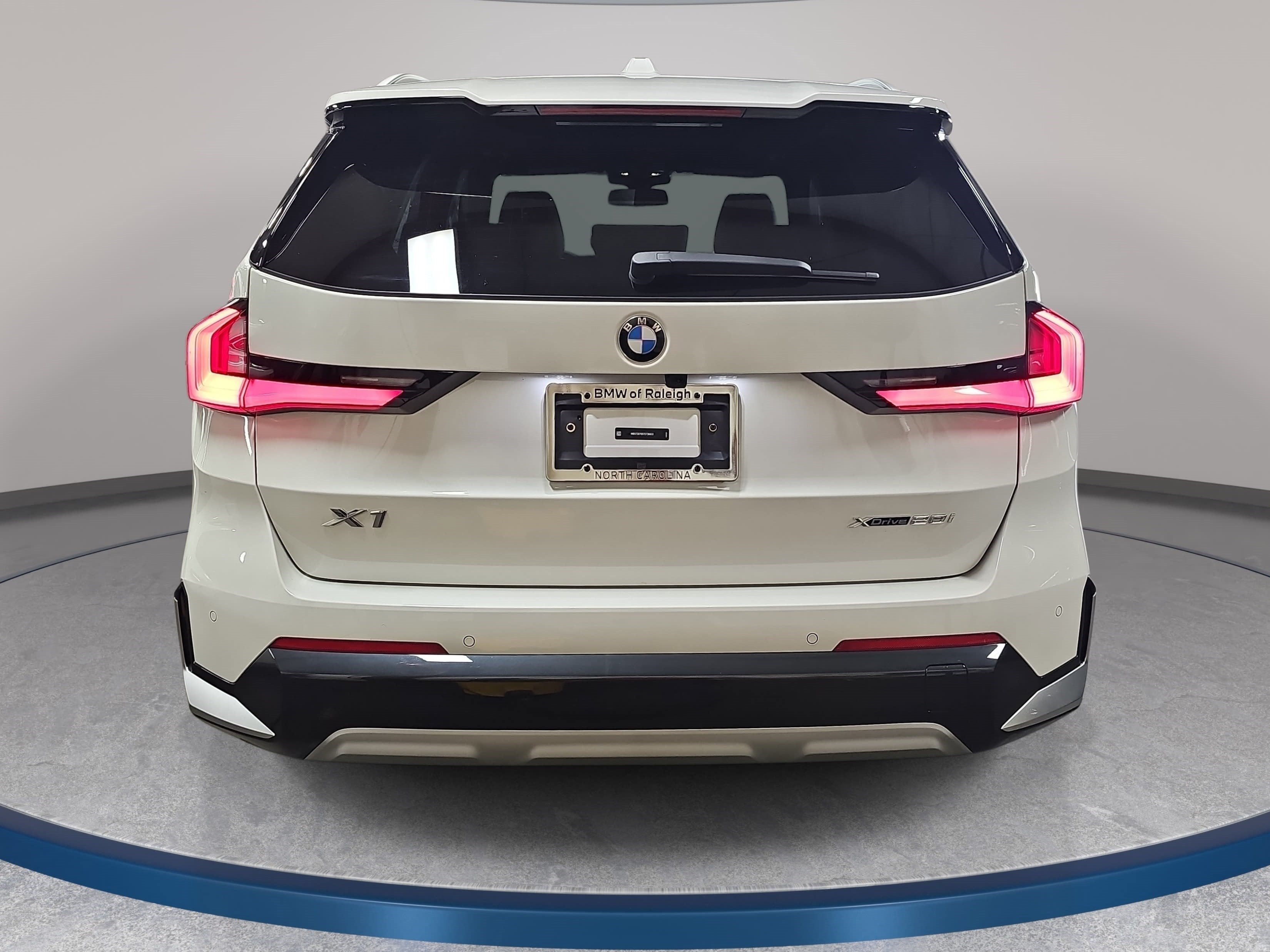 New 2026 BMW X1 xDrive28i w/ Technology Package AWD/4WD image 6