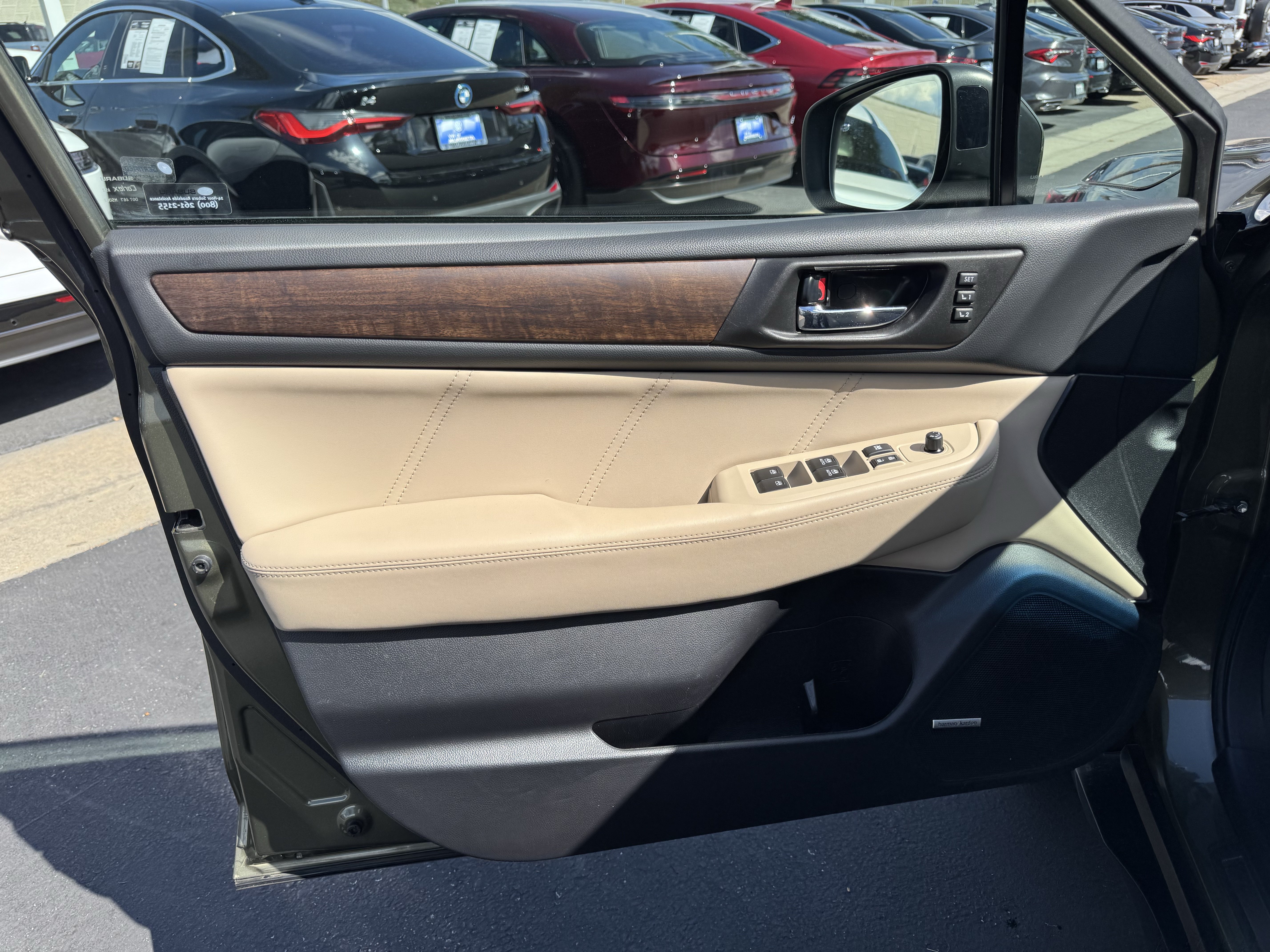 Used 2018 Subaru Outback 3.6R Limited AWD/4WD image 12