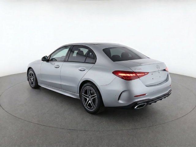 Used 2025 Mercedes-Benz C 300 4MATIC Sedan image 4