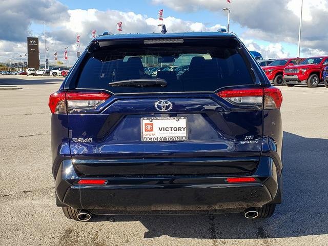 New 2025 Toyota RAV4 SE image 6