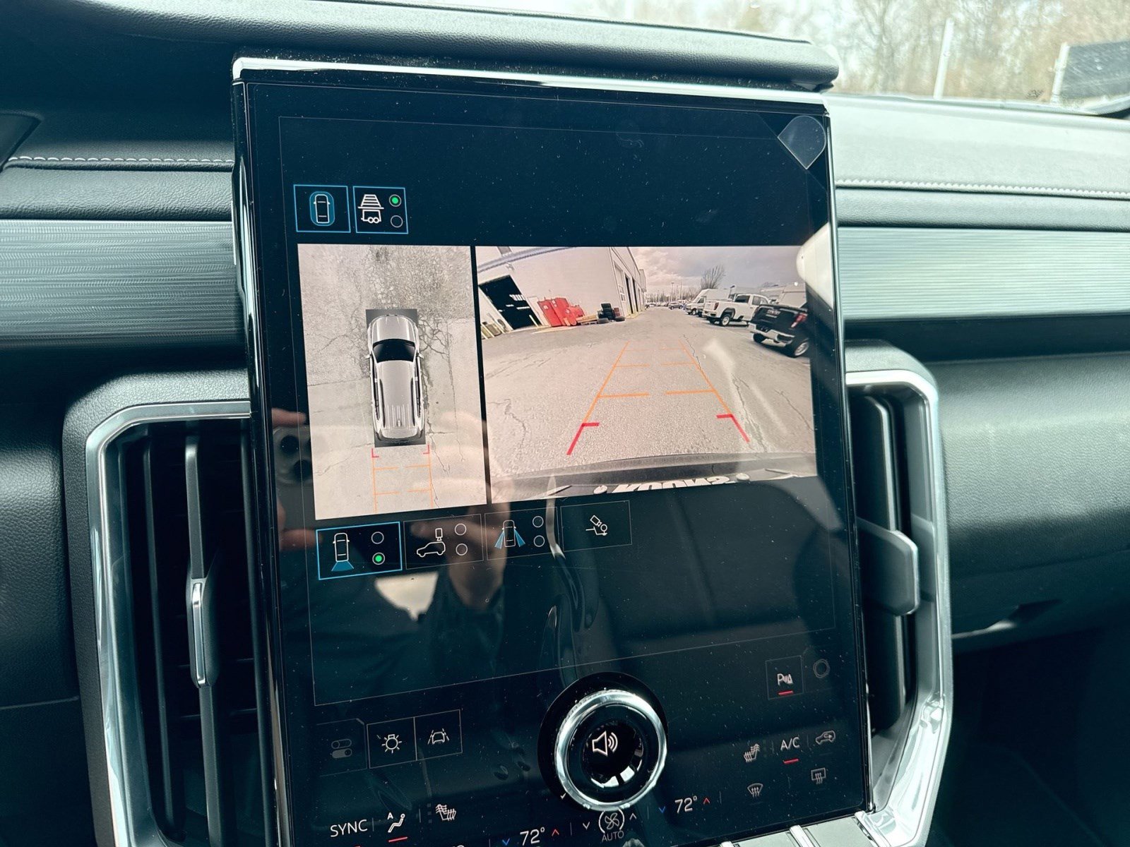 New 2026 GMC Acadia Elevation w/ Elevation Premium Package image 17