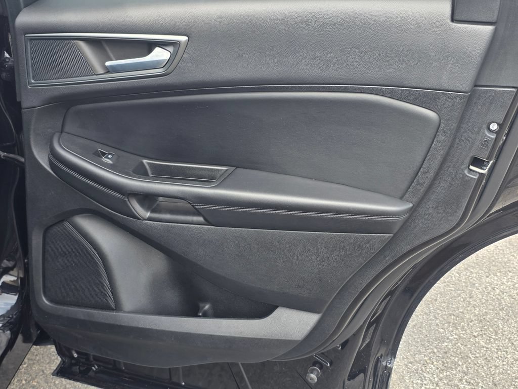 Used 2023 Ford Edge SE AWD/4WD image 25