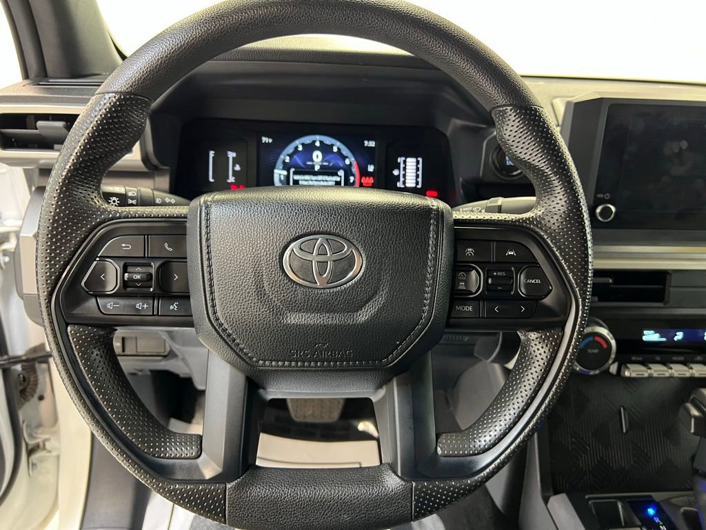 Used 2024 Toyota Tacoma SR5 AWD/4WD image 17