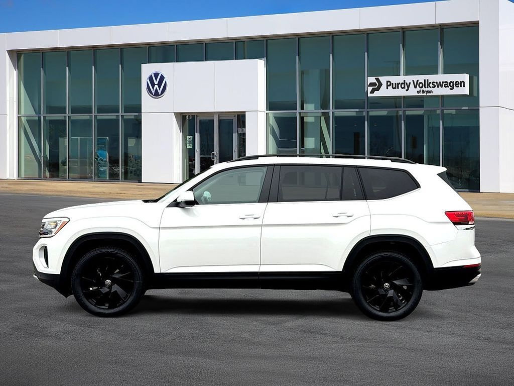 New 2026 Volkswagen Atlas SE FWD image 5