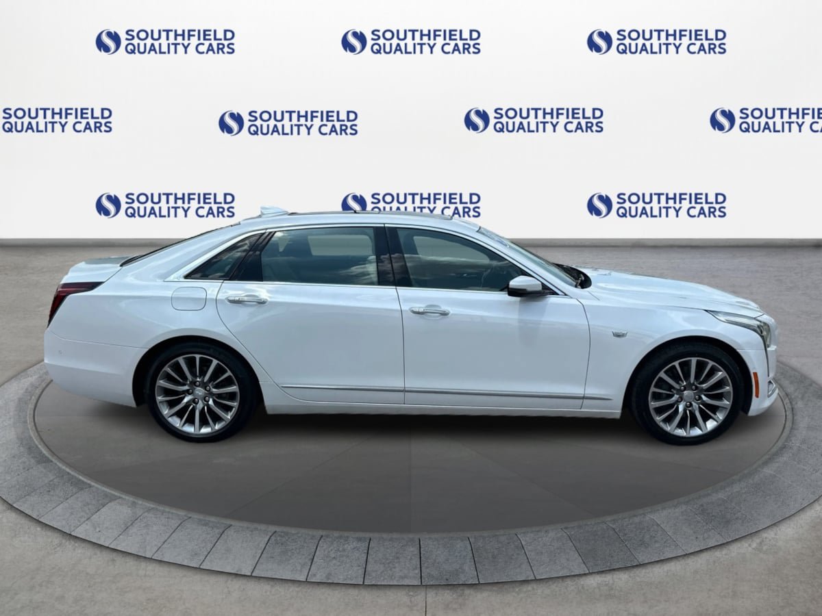 Used 2018 Cadillac CT6 Luxury AWD/4WD image 8