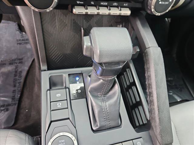 Used 2025 Toyota Tacoma SR5 RWD image 12