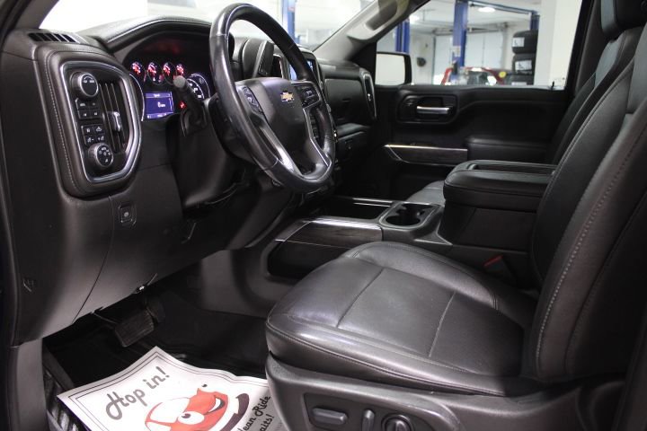Used 2021 Chevrolet Silverado 1500 LTZ w/ Z71 Off-Road Package image 22