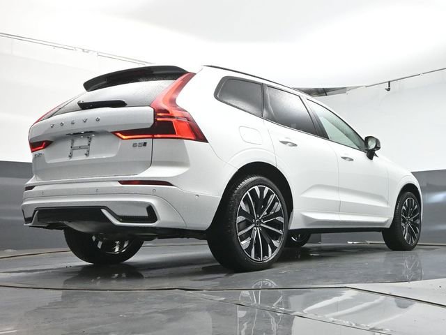 Used 2026 Volvo XC60 B5 Ultra w/ Protection Package Premier image 39