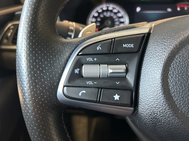 Used 2023 Genesis G70 2.0T AWD/4WD image 12