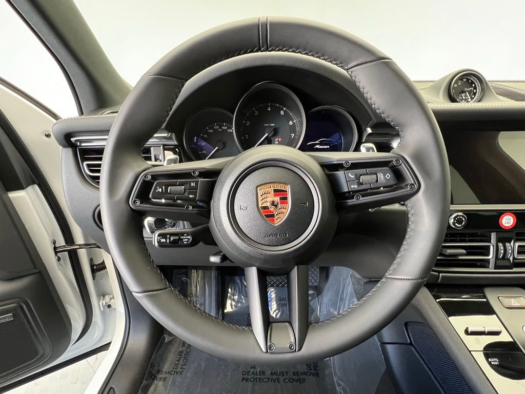 Used 2026 Porsche Macan Turbo AWD/4WD image 7