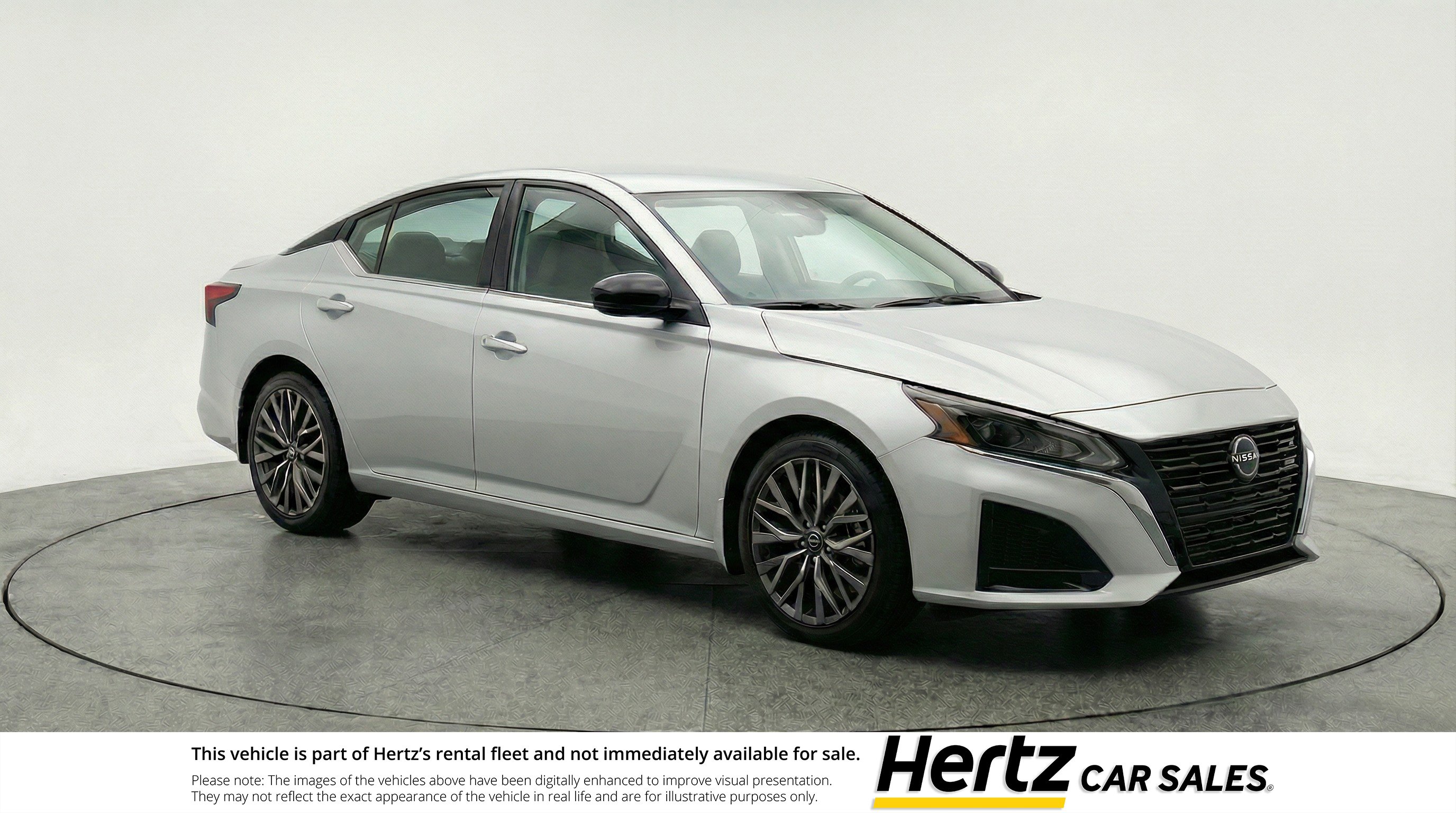 Used 2025 Nissan Altima 2.5 SV image 1