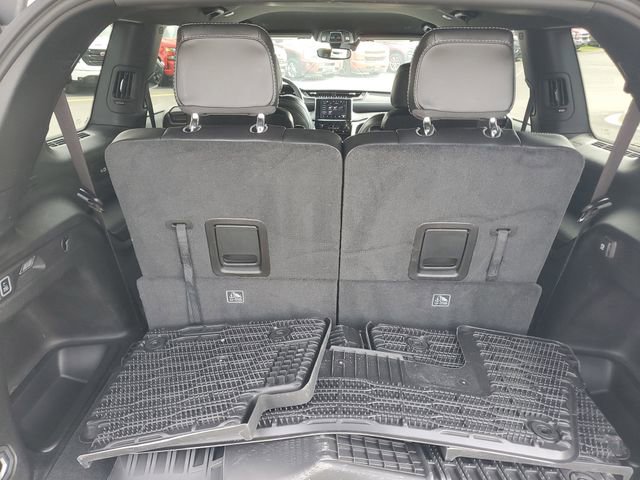 Used 2024 Jeep Grand Cherokee L Laredo AWD/4WD image 8