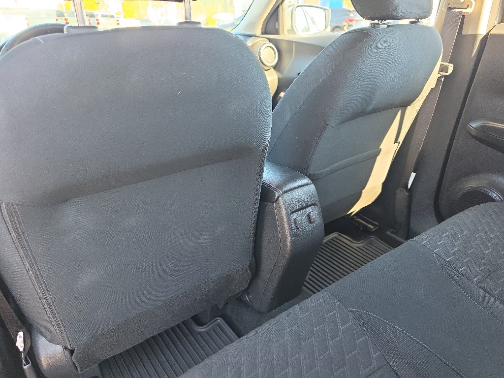 Used 2022 Nissan Kicks SV FWD image 18
