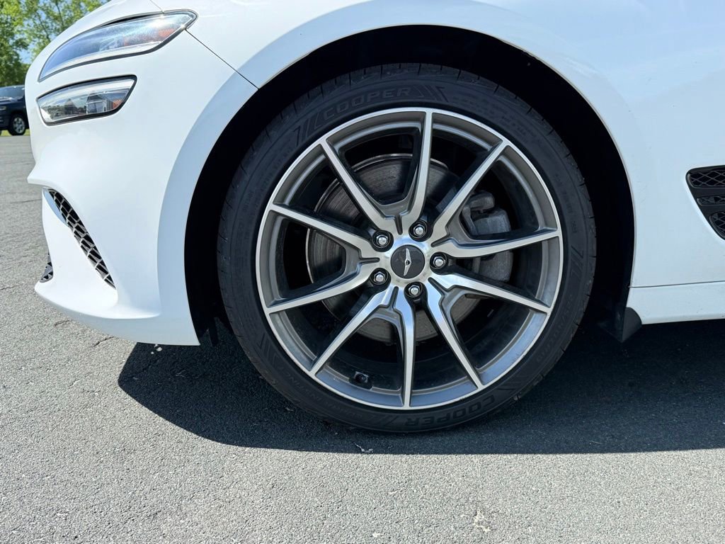 Used 2022 Genesis G70 3.3T AWD/4WD image 38