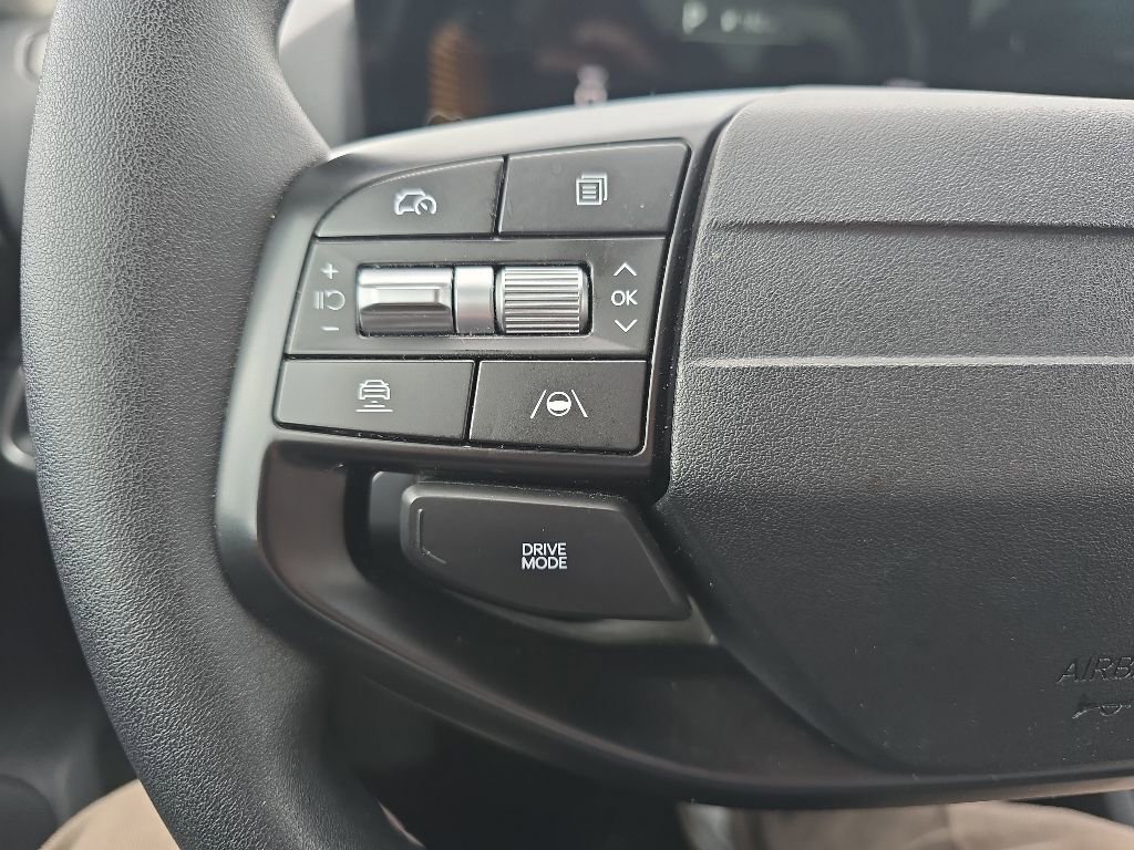 Used 2025 Kia K4 FWD image 13