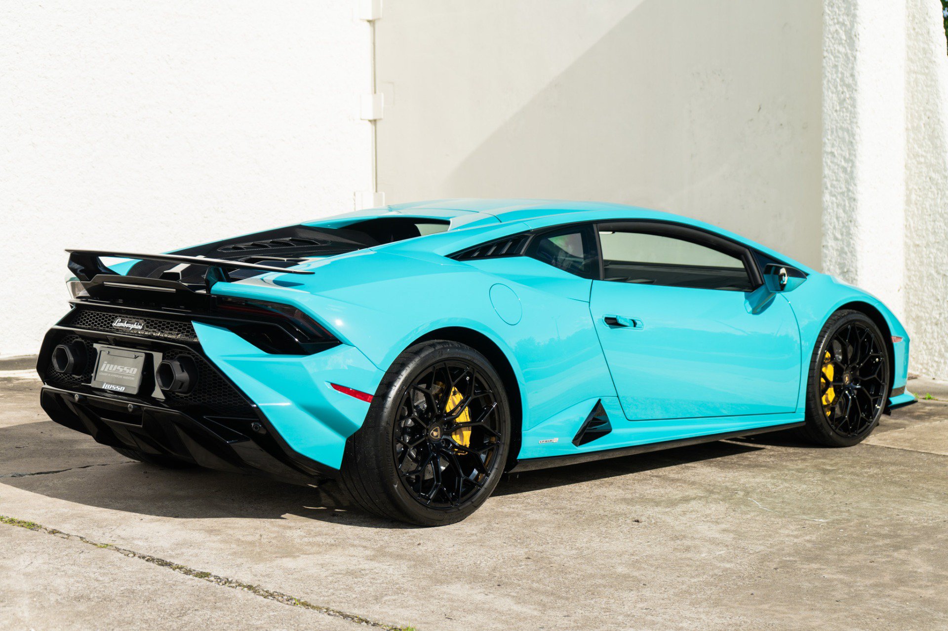 Used 2023 Lamborghini Huracan Tecnica RWD image 10