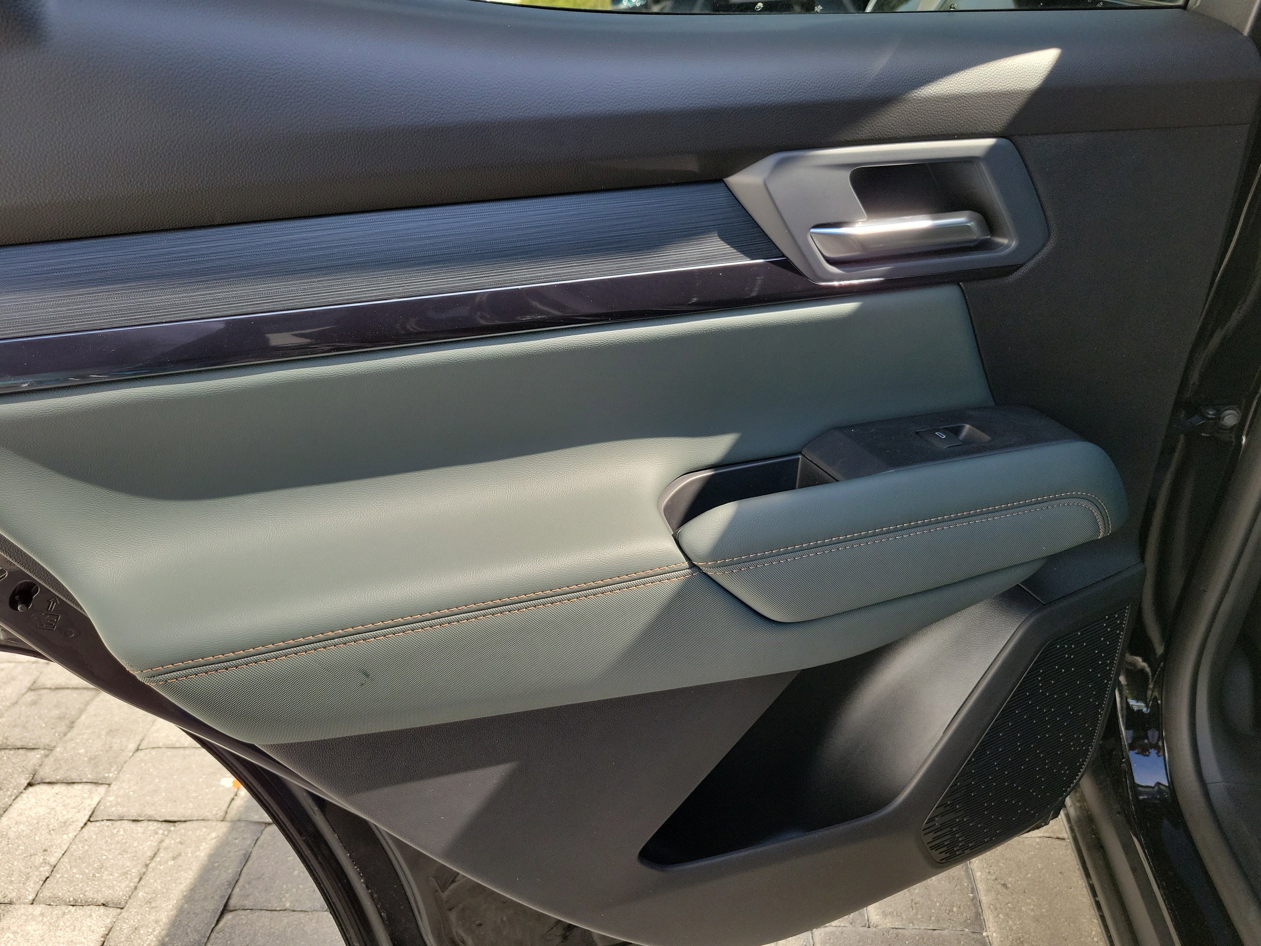 New 2026 GMC Terrain AT4 w/ Convenience Package III AWD/4WD image 12