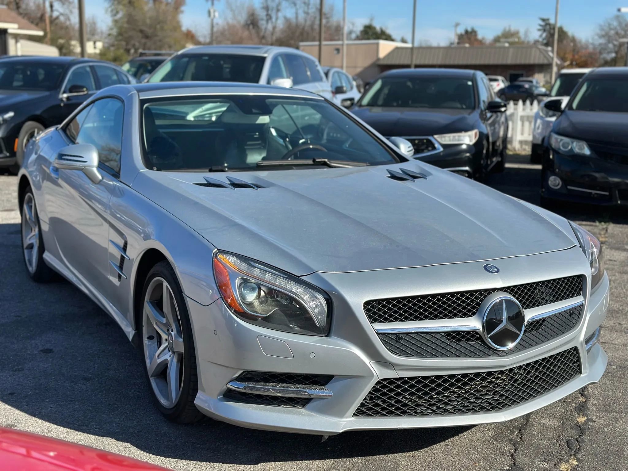 Used 2015 Mercedes-Benz SL 550 w/ Driver Assistance Package image 5