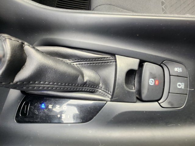 Used 2021 Toyota C-HR XLE image 29