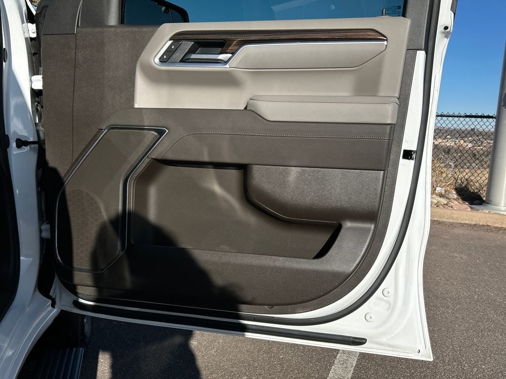 Used 2025 Chevrolet Silverado 1500 LT w/ Z71 Off-Road Package image 28