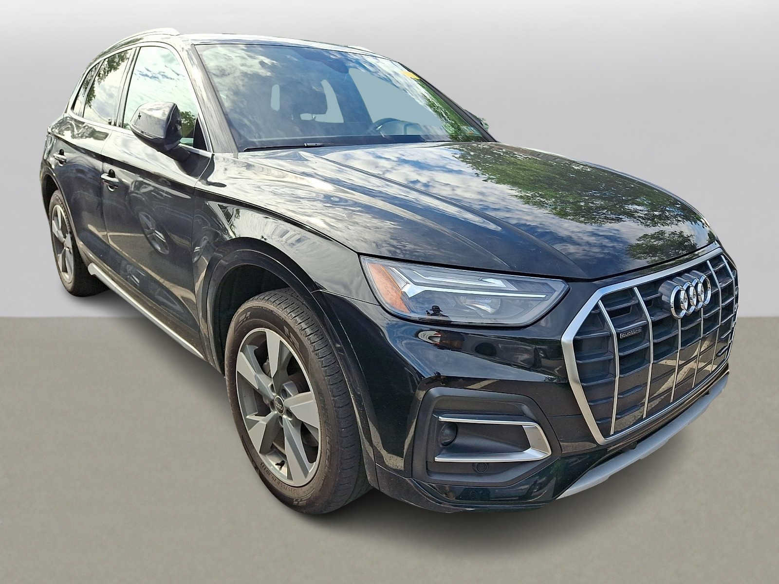 Used 2024 Audi Q5 2.0T Premium AWD/4WD image 2