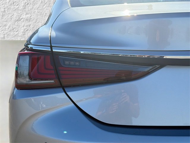 New 2025 Lexus ES 350 w/ Premium Package image 10