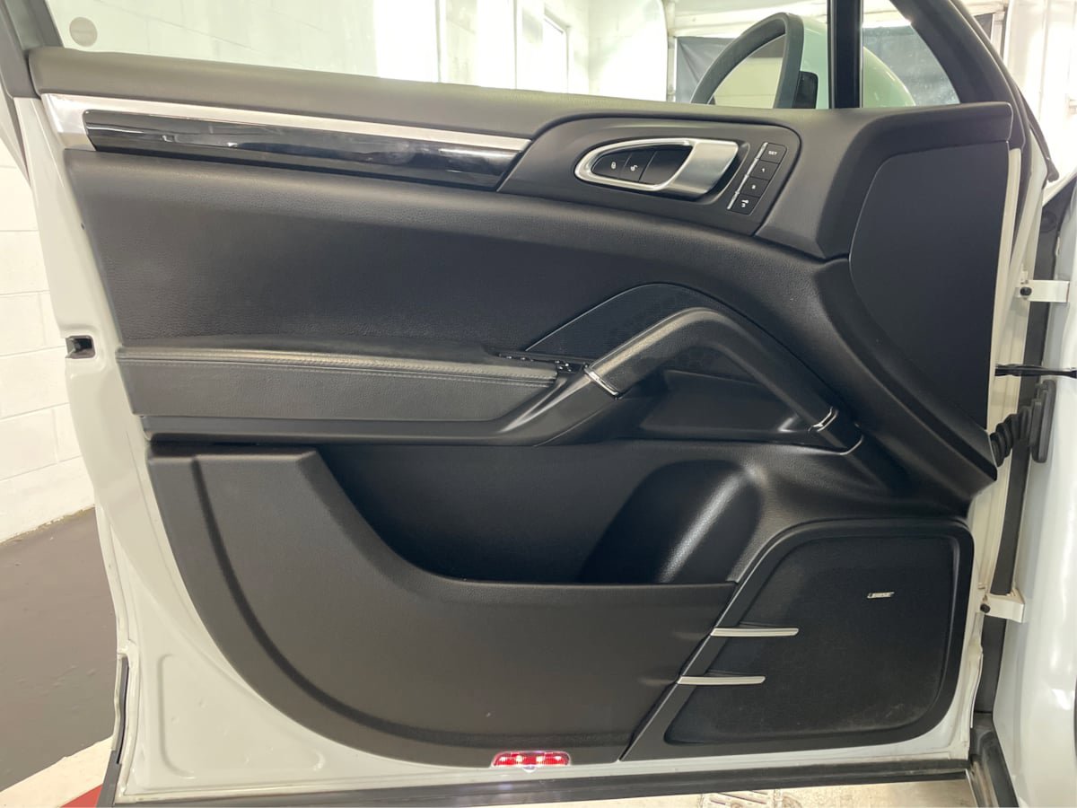 Used 2014 Porsche Cayenne AWD/4WD image 24