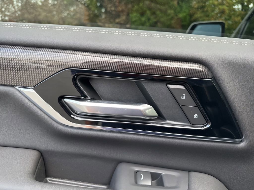 New 2026 GMC Yukon XL Elevation w/ LPO, Floor Liner Package image 46