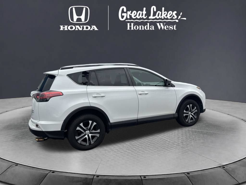 Used 2016 Toyota RAV4 LE AWD/4WD image 6