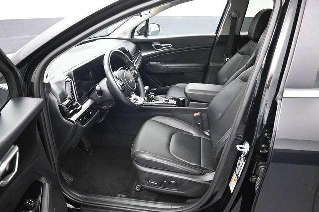 Used 2025 Kia Sportage EX FWD image 9