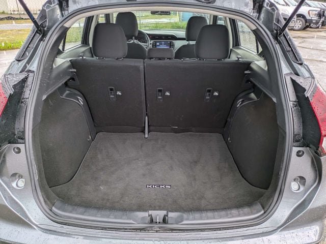 Used 2023 Nissan Kicks SV FWD image 13
