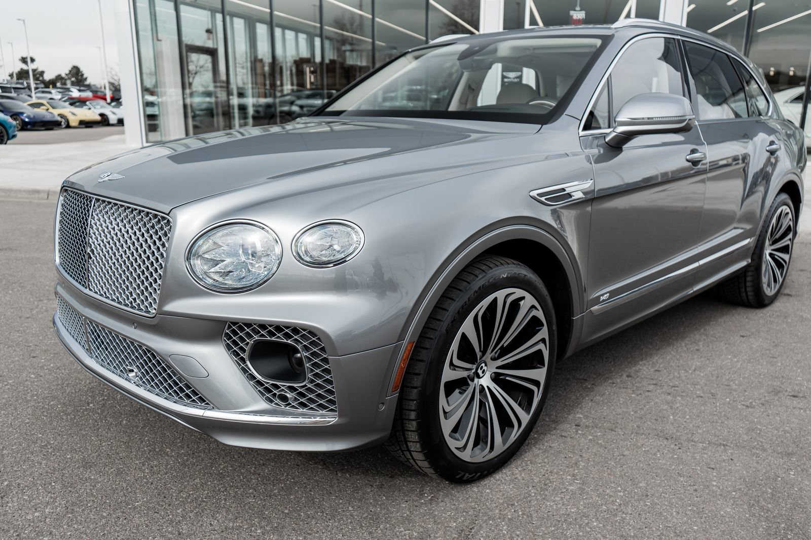 Used 2022 Bentley Bentayga image 21