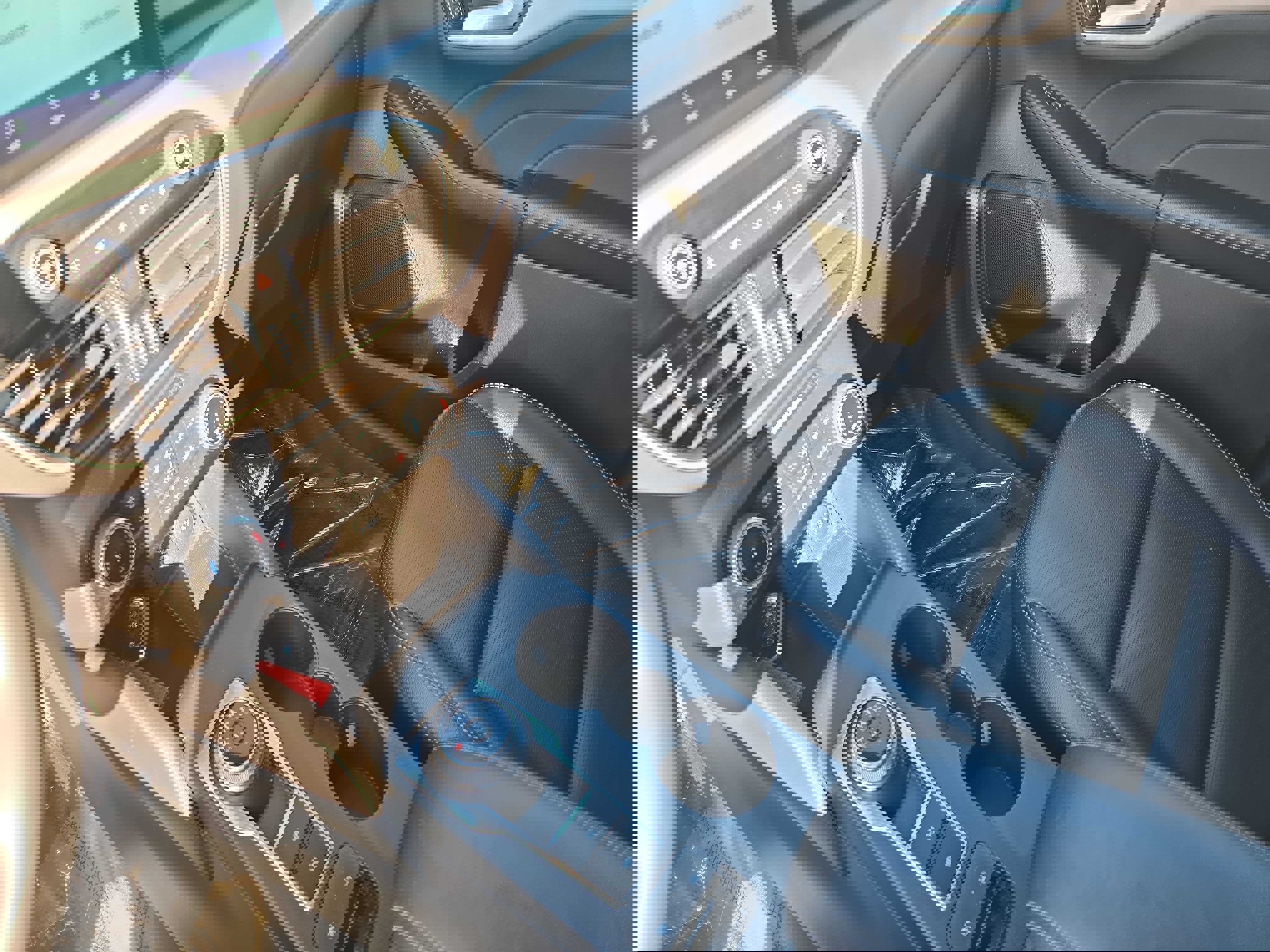 Used 2022 Ford Escape SEL image 27